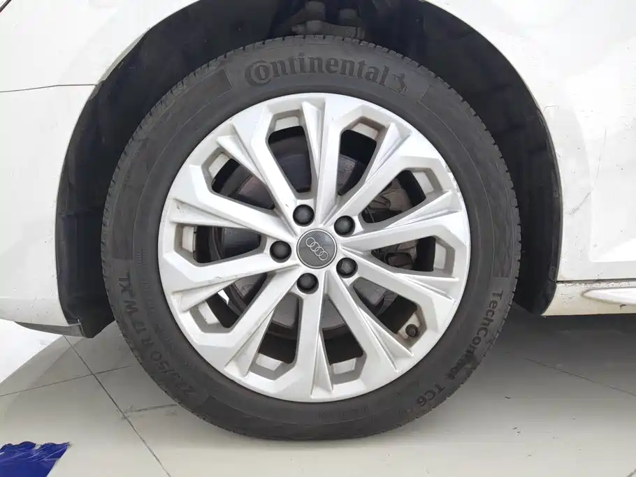 Audi A4L — миниатюра 6