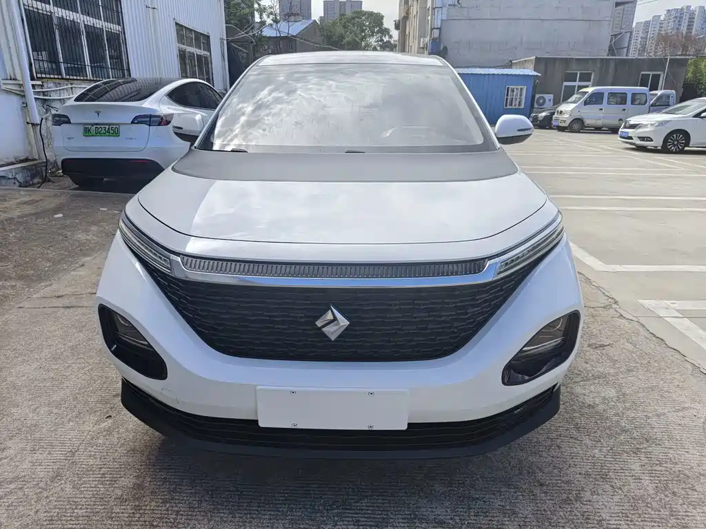 Baojun RM-5 — миниатюра 2