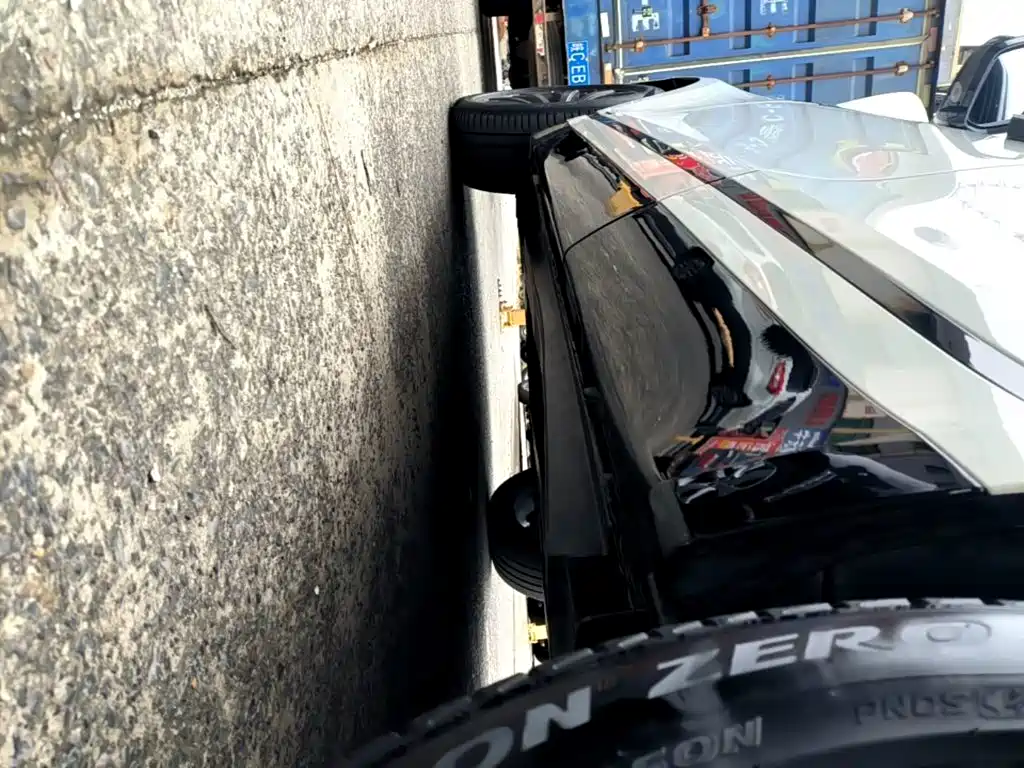 Land Rover Velar — миниатюра 22