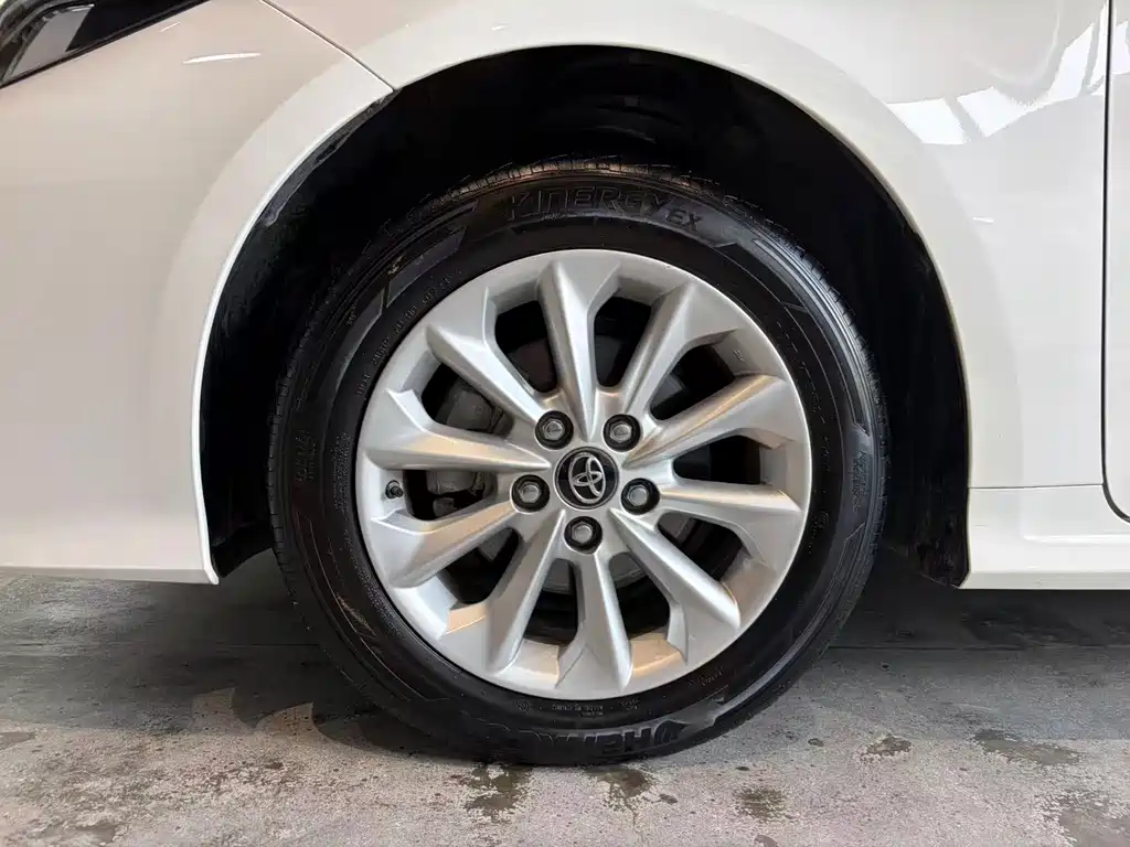 Toyota Corolla — миниатюра 5