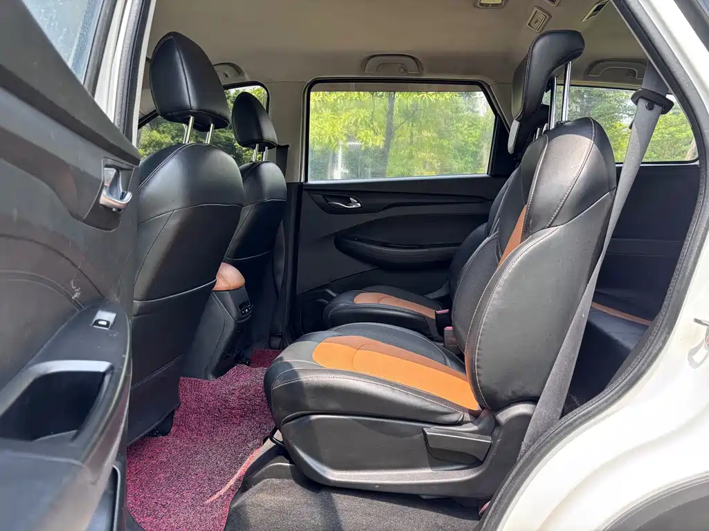 Wuling Hongguang S3 — миниатюра 11