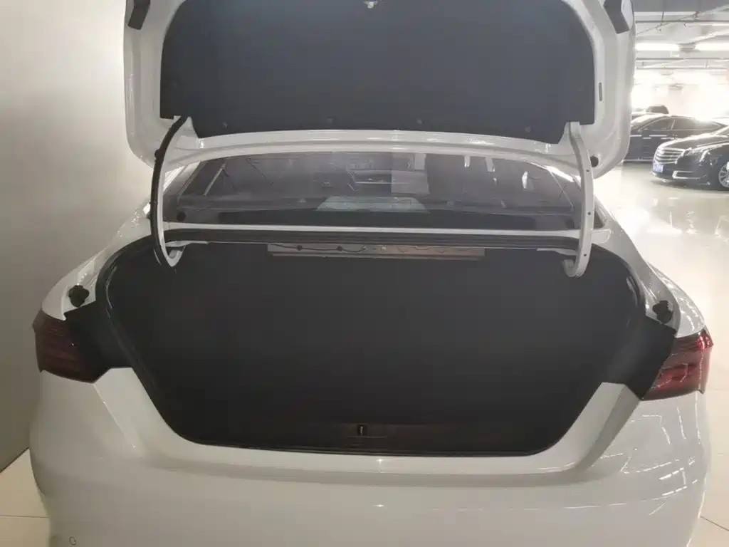 Geely Binrui — миниатюра 19