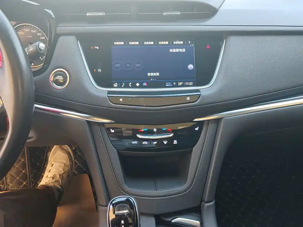 Cadillac XT5 — миниатюра 13