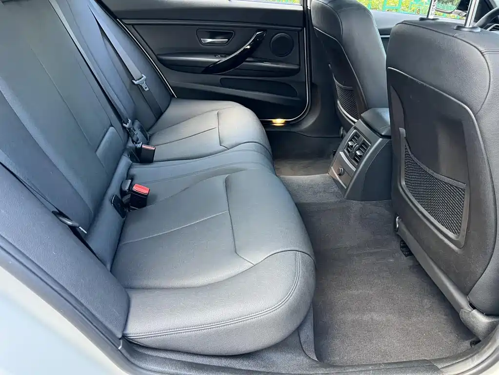 BMW 3 Series — миниатюра 12
