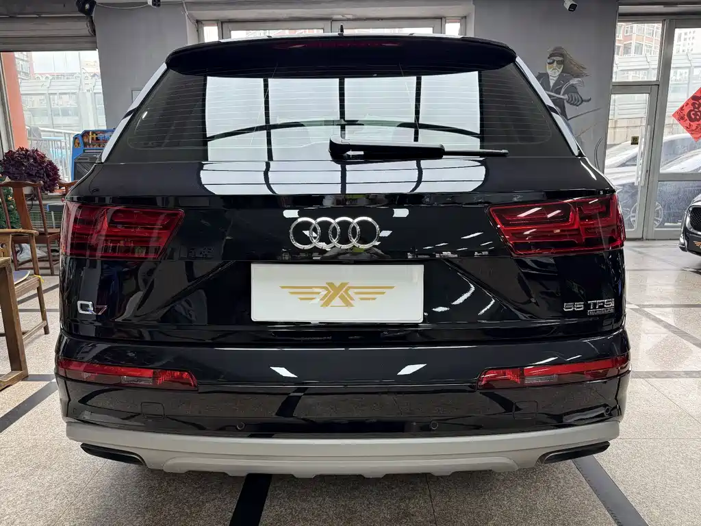 Audi Q7 — миниатюра 5