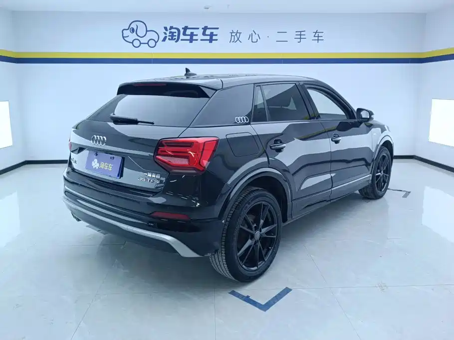 Audi Q2L — миниатюра 3