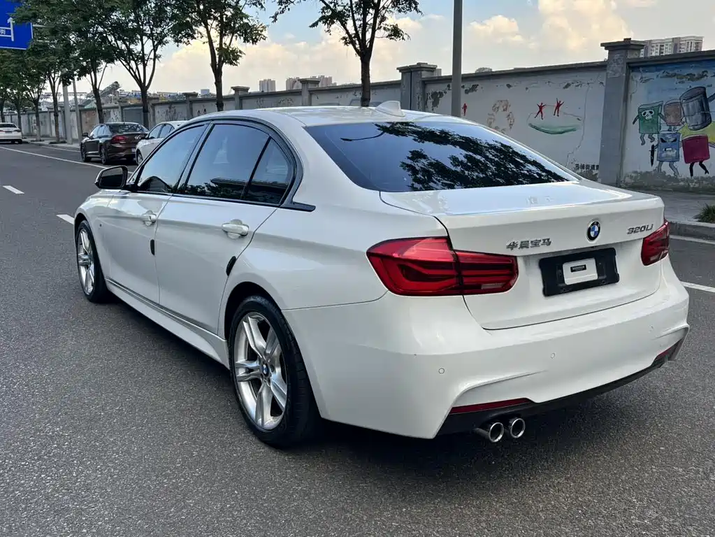 BMW 3 Series — миниатюра 14