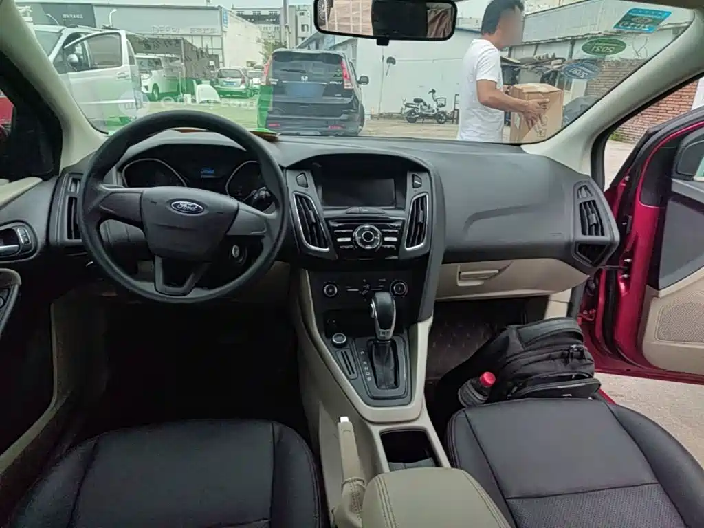 Ford Focus — миниатюра 10