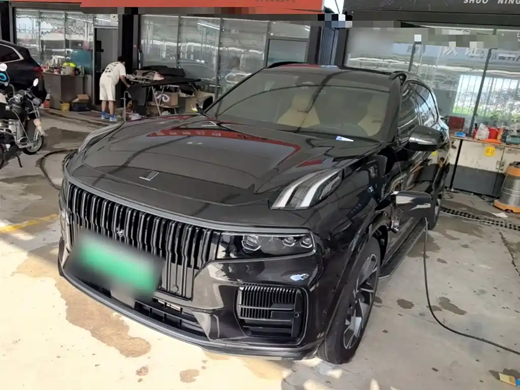 Lynk & Co 09 EM-P 2023