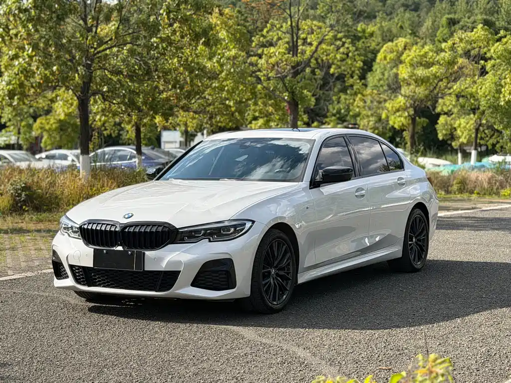 BMW 3 Series 2021