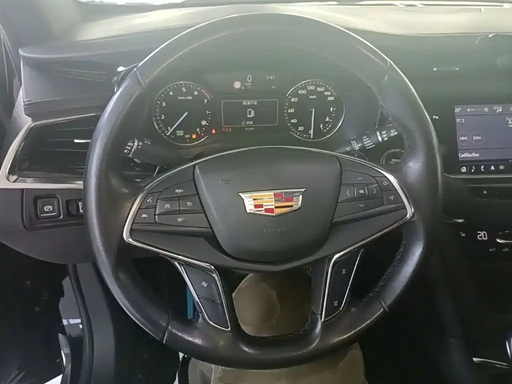 Cadillac XT5 — миниатюра 11