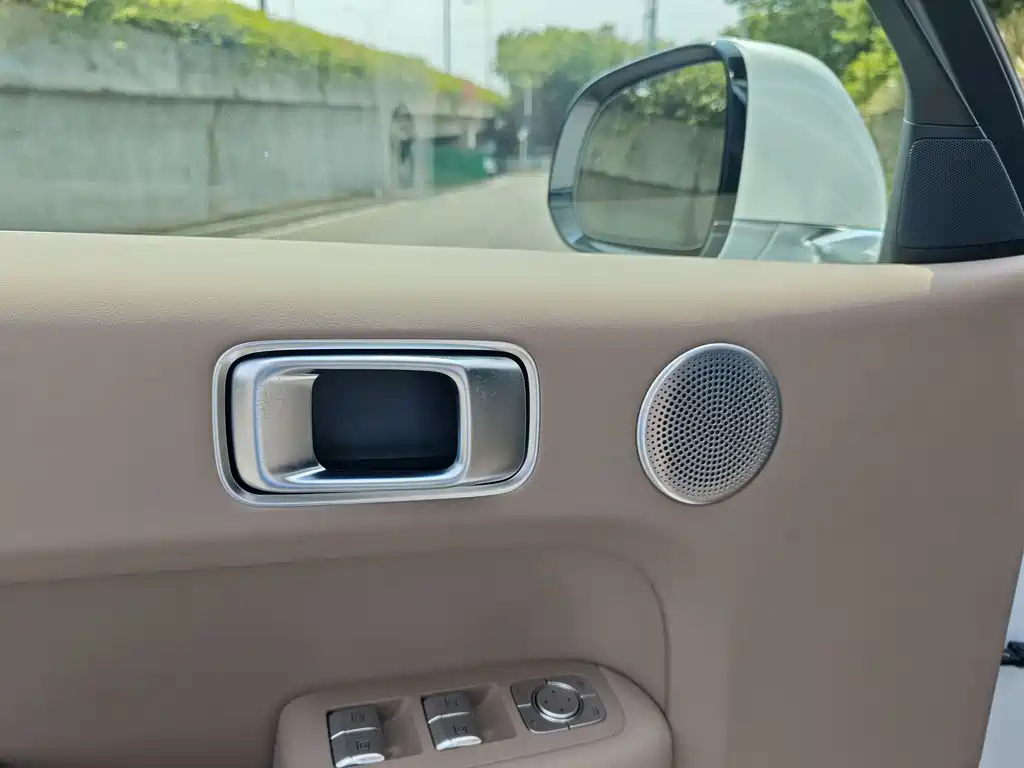 Li Auto Li L6 — миниатюра 18