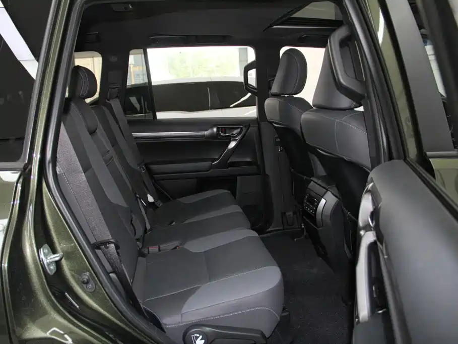 Lexus GX — миниатюра 9