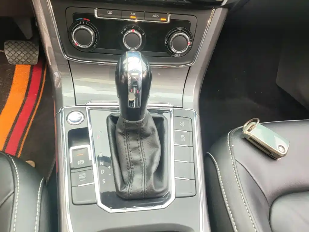 Volkswagen Passat — миниатюра 14