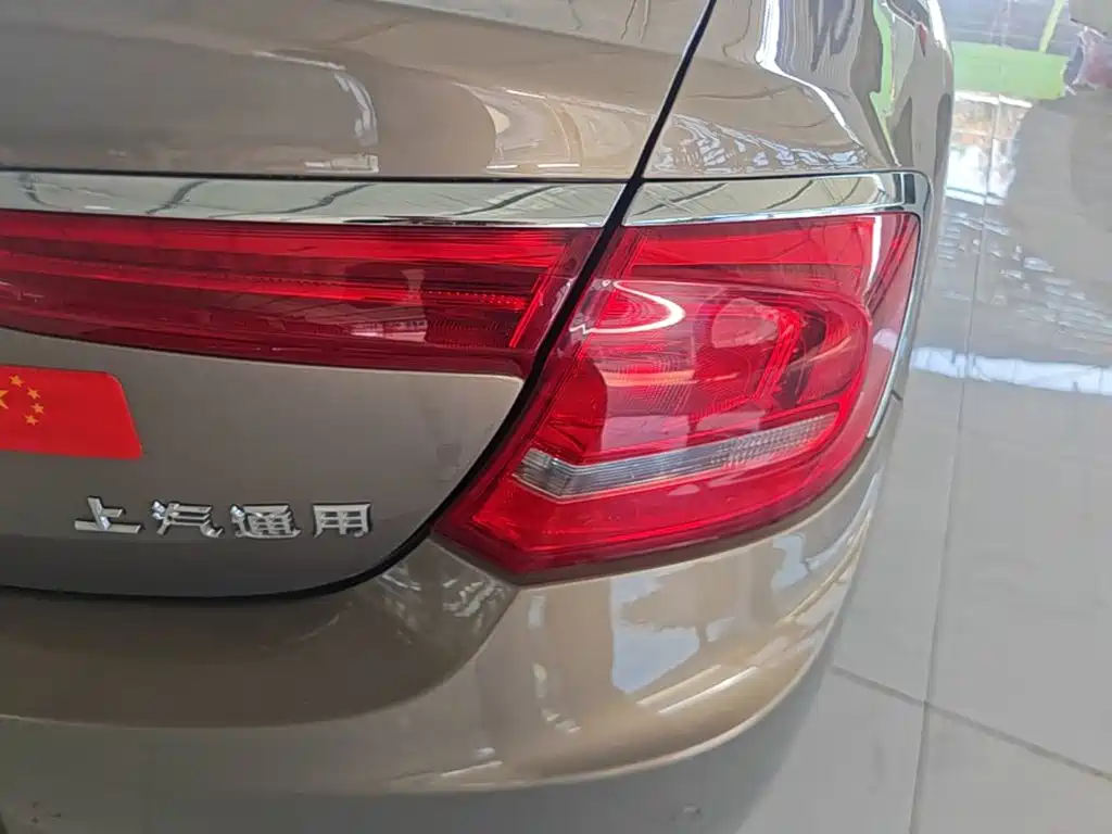 Buick LaCrosse — миниатюра 8