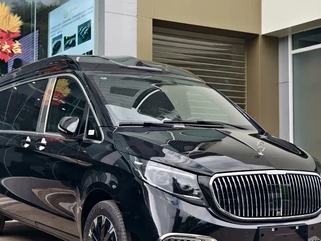 Mercedes-Benz Vito 2024 2.0T 7 мест