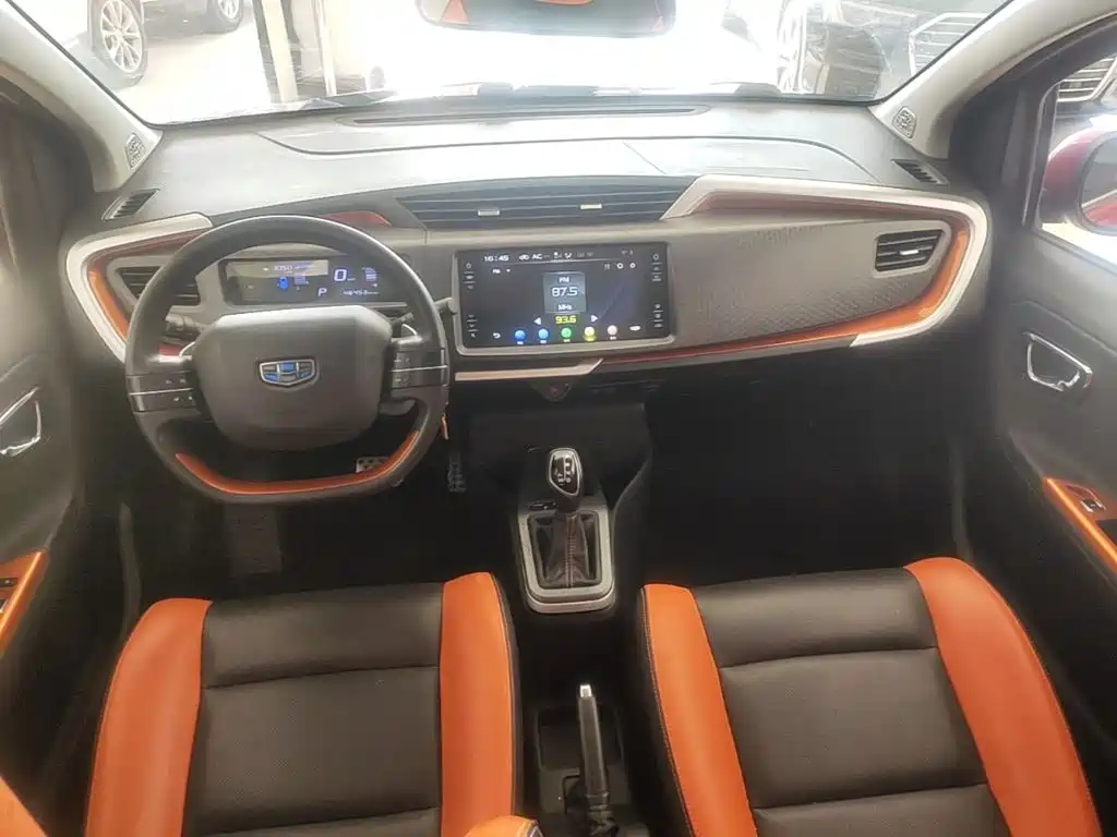 Geely Vision X1 — миниатюра 6
