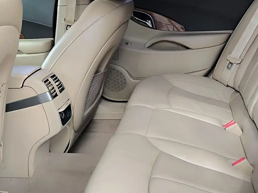Buick LaCrosse — миниатюра 7