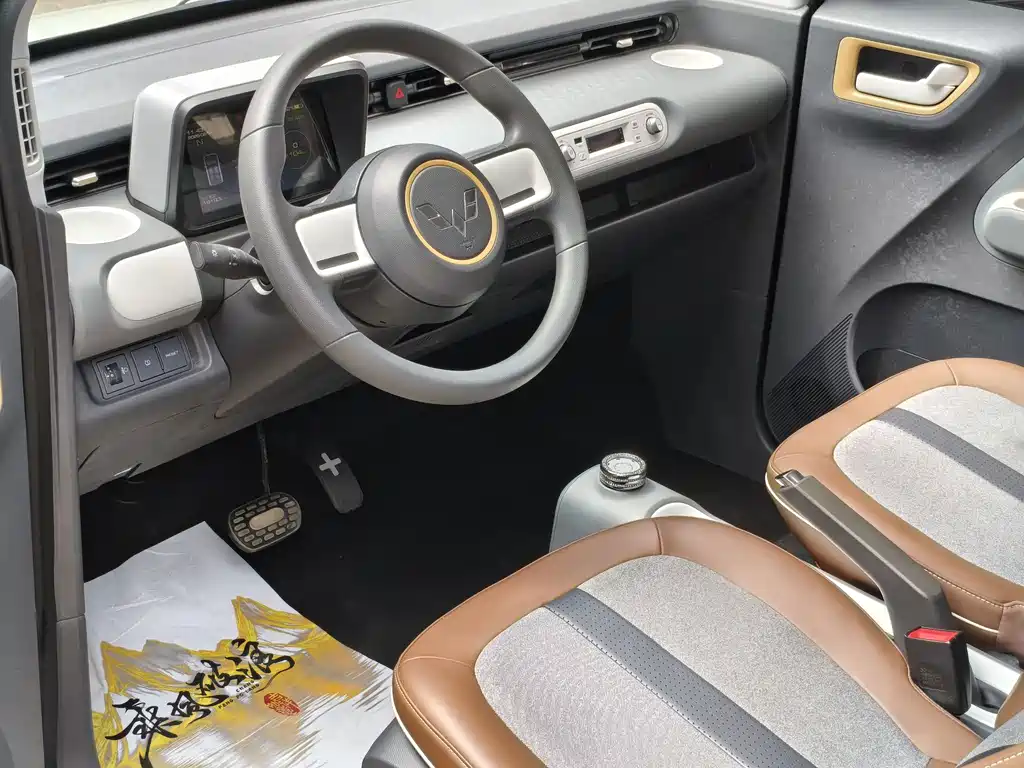 Wuling MINIEV — миниатюра 12