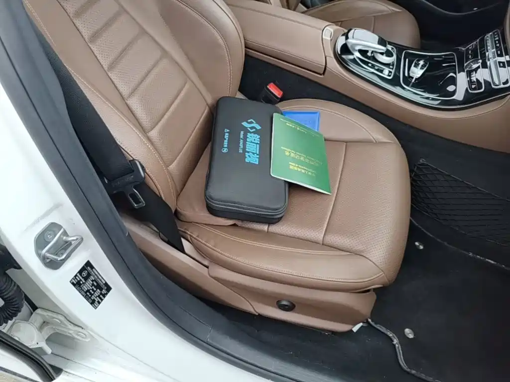 Mercedes-Benz E-Class — миниатюра 25