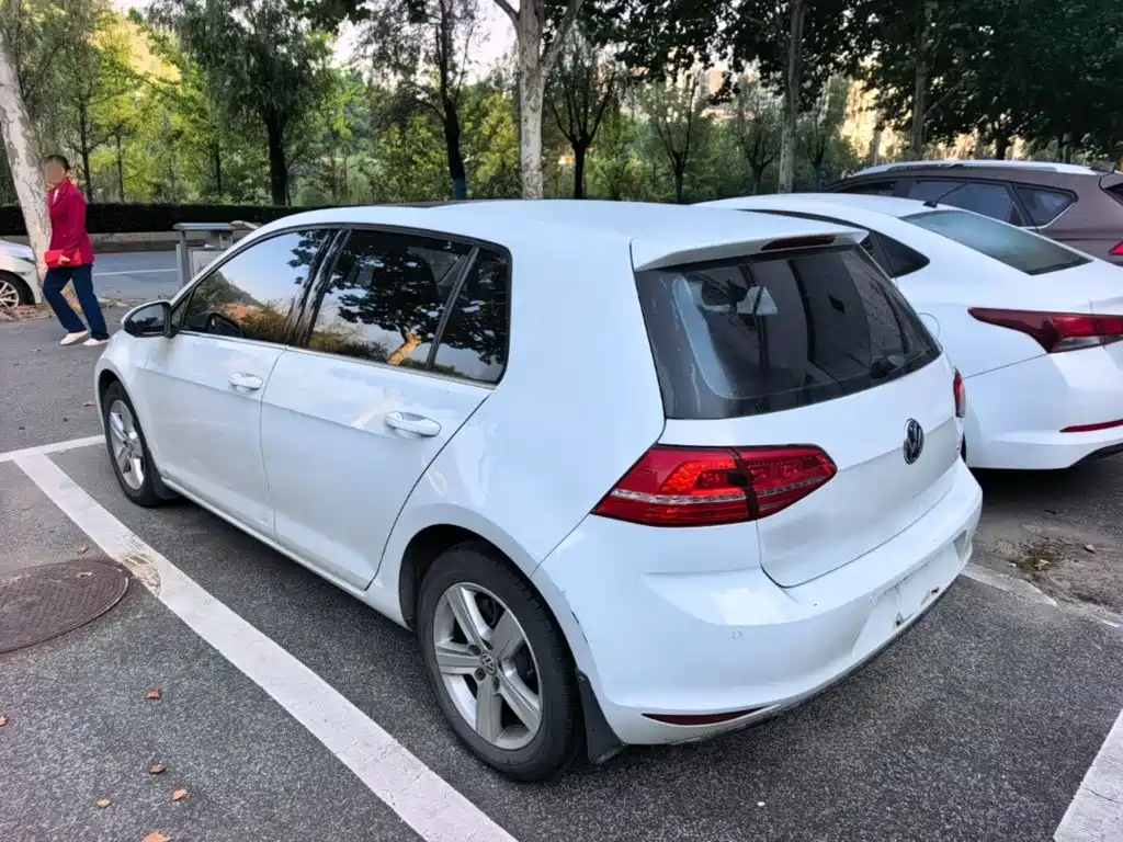 Volkswagen Golf — миниатюра 5