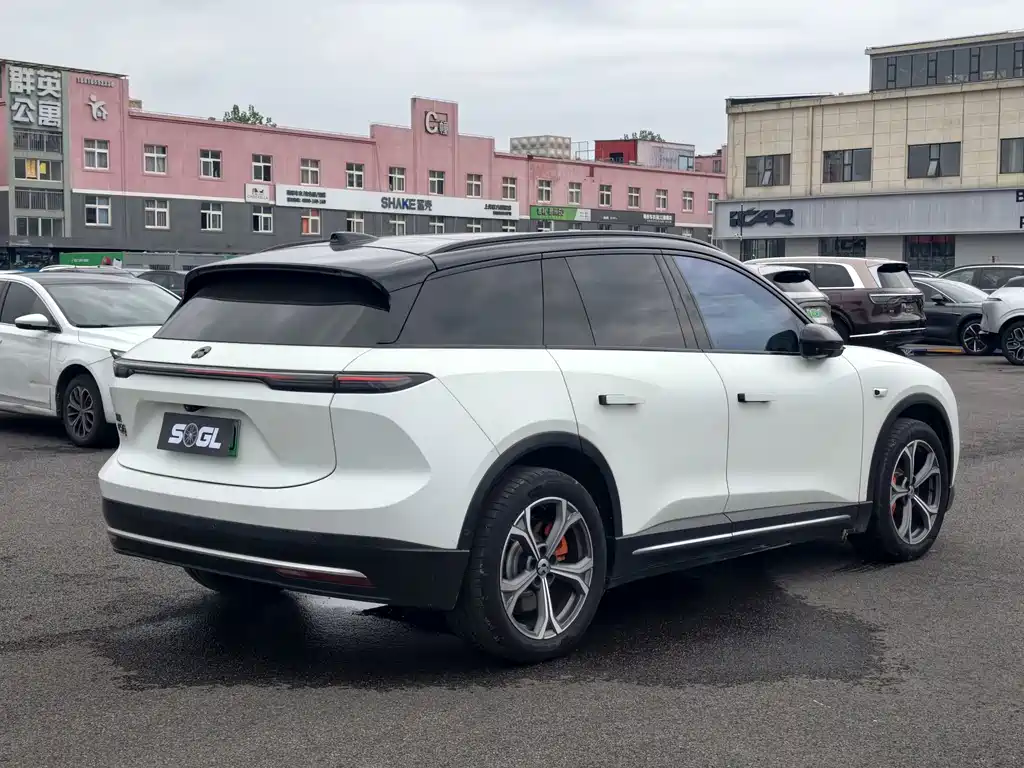 NIO ES6 — миниатюра 17