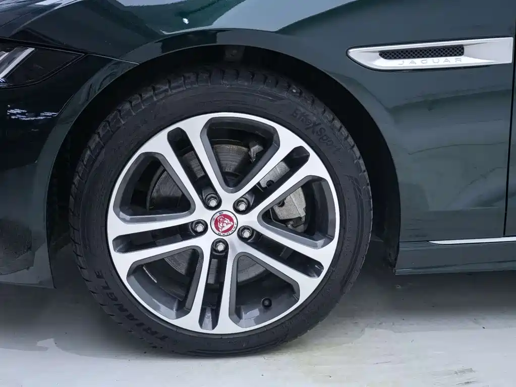 Jaguar XEL — миниатюра 10