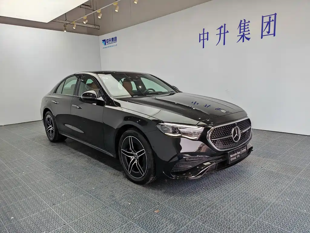 Mercedes-Benz E-Class (Import) — миниатюра 3
