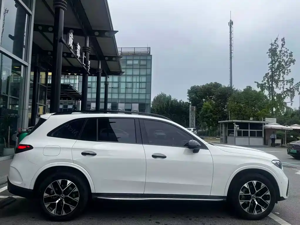 Mercedes-Benz GLC — миниатюра 5