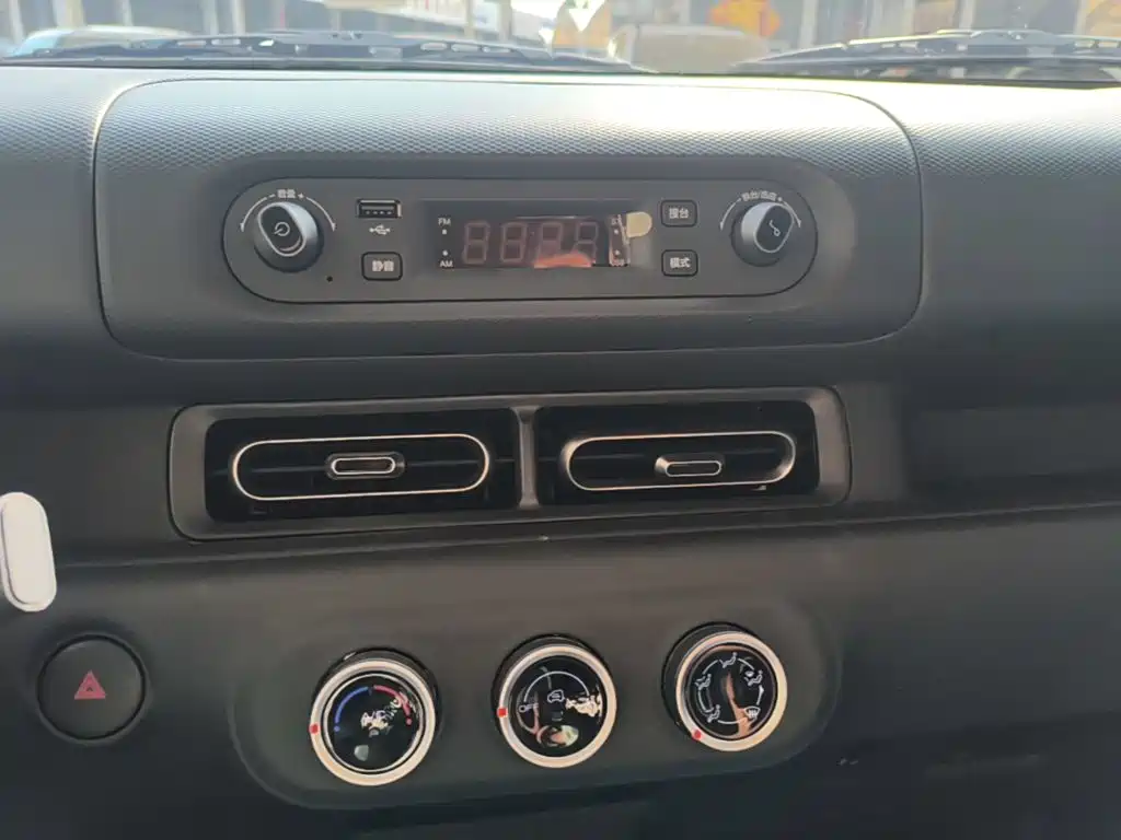 Wuling Zhiguang EV — миниатюра 13