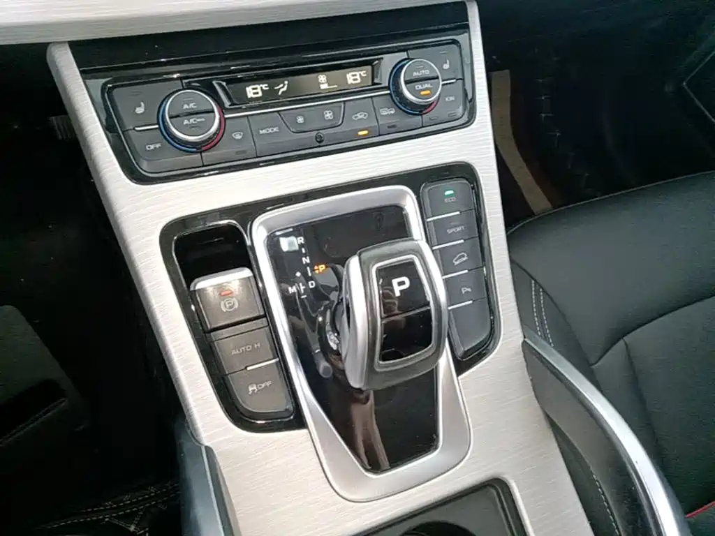 Geely Boyue — миниатюра 14