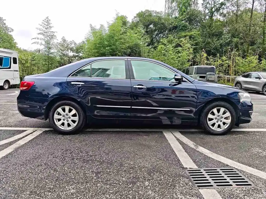 Toyota Camry — миниатюра 30