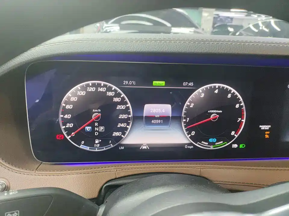Mercedes-Benz S-Class — миниатюра 4