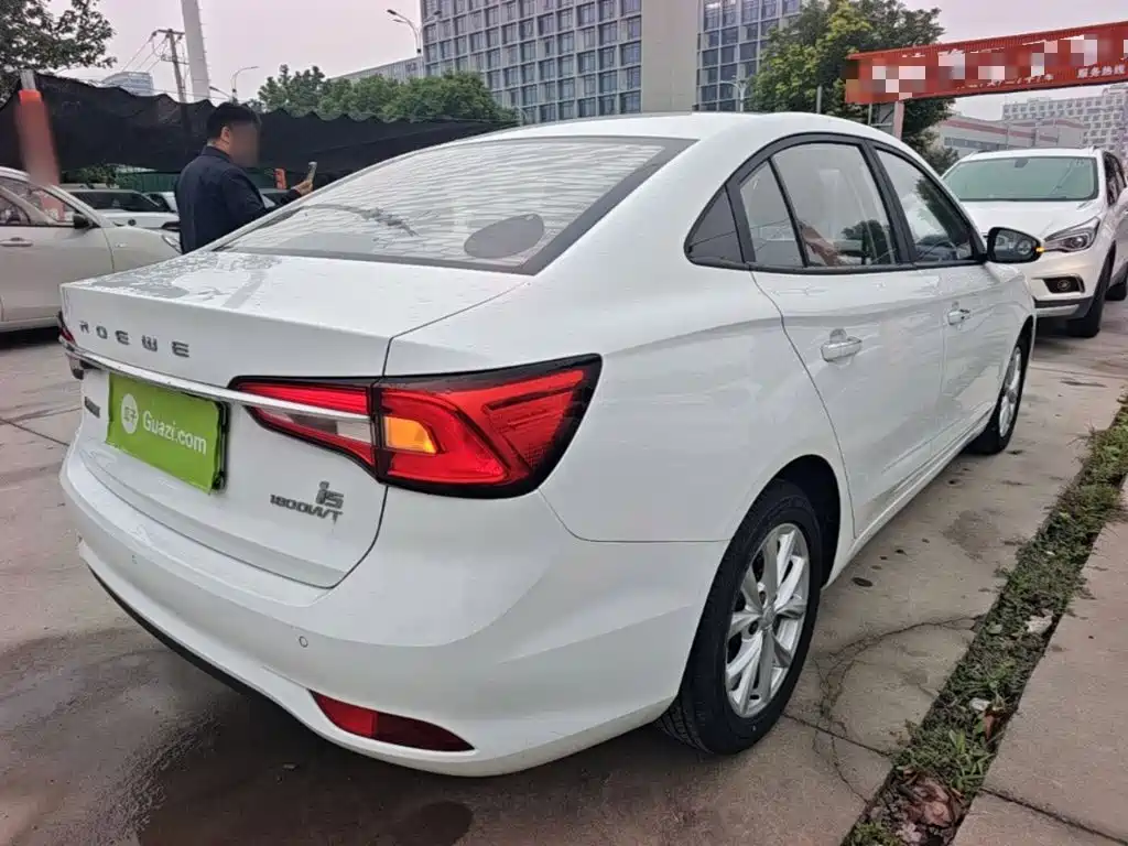 Roewe i5 — миниатюра 7
