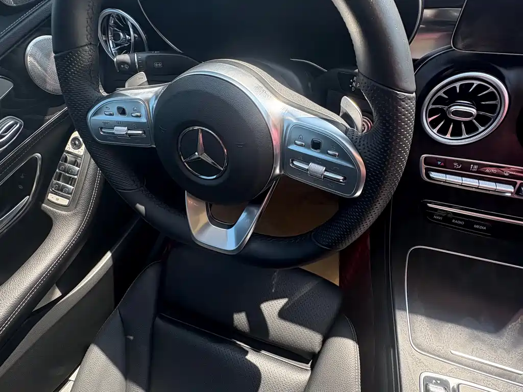 Mercedes-Benz C-Class — миниатюра 8