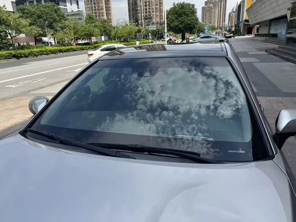 Toyota Camry — миниатюра 17