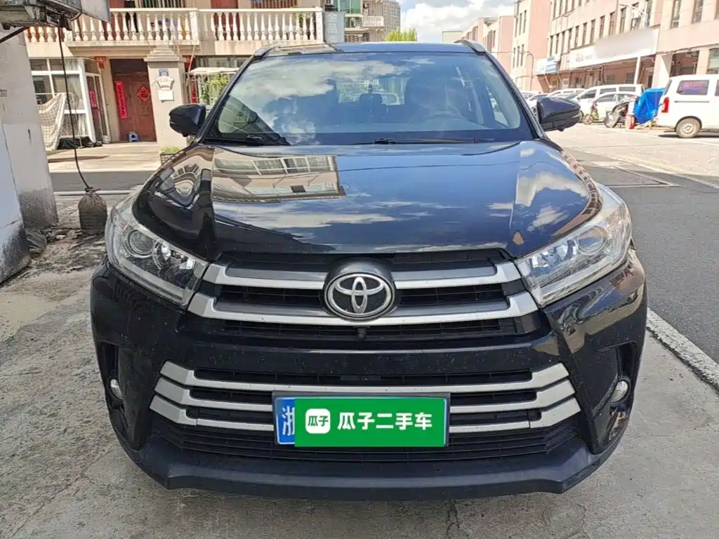 Toyota Highlander — миниатюра 3