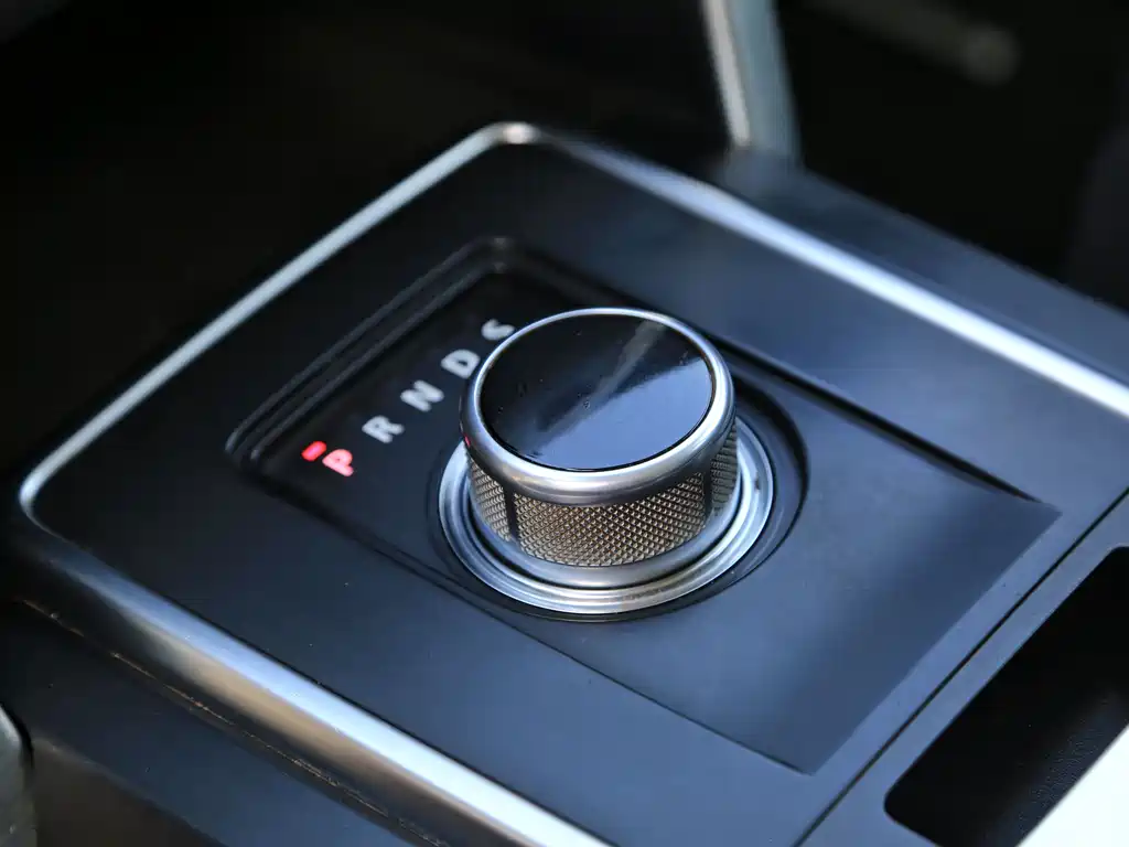 Land Rover Discovery Sport — миниатюра 5