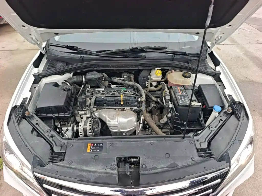 Roewe i5 — миниатюра 20