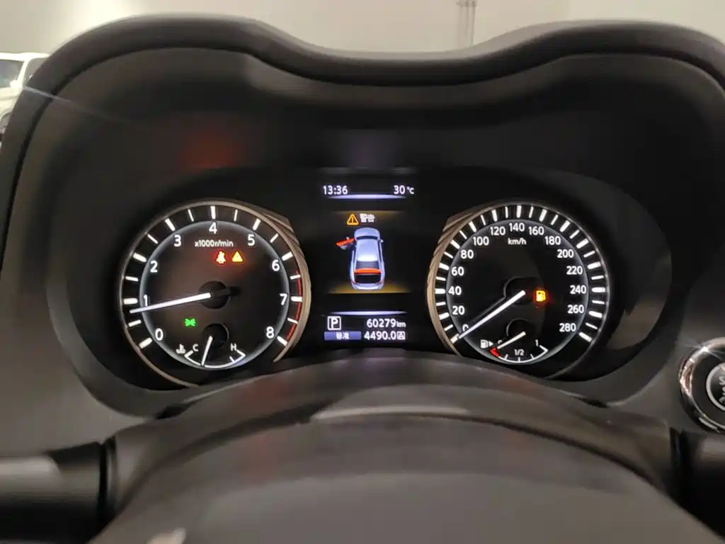 Infiniti Q50L — миниатюра 12