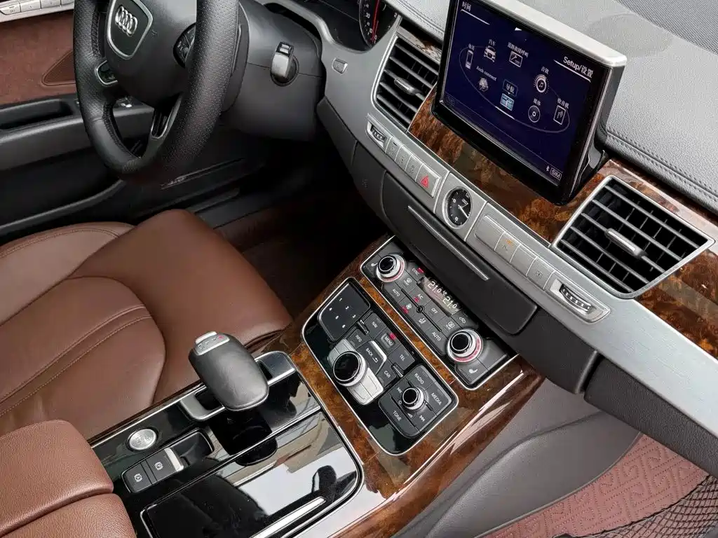 Audi A8 — миниатюра 15