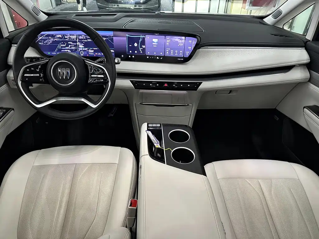 Buick GL8 Hybrid — миниатюра 6