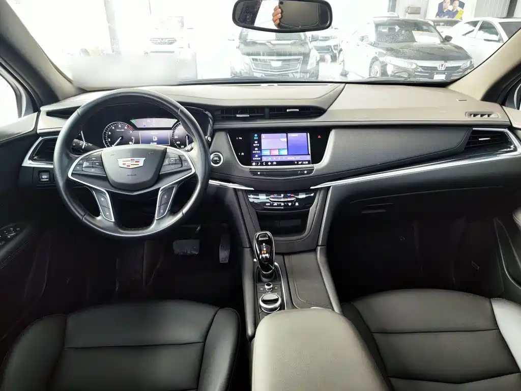 Cadillac XT5 — миниатюра 10