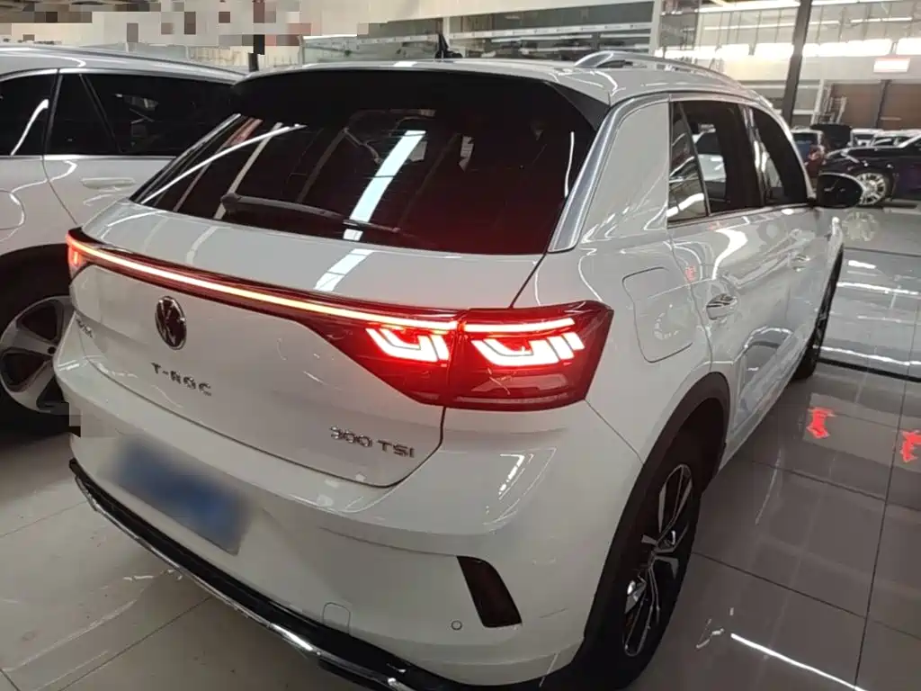 Volkswagen T-Roc — миниатюра 7