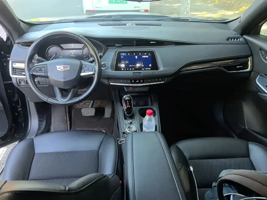 Cadillac XT4 — миниатюра 10