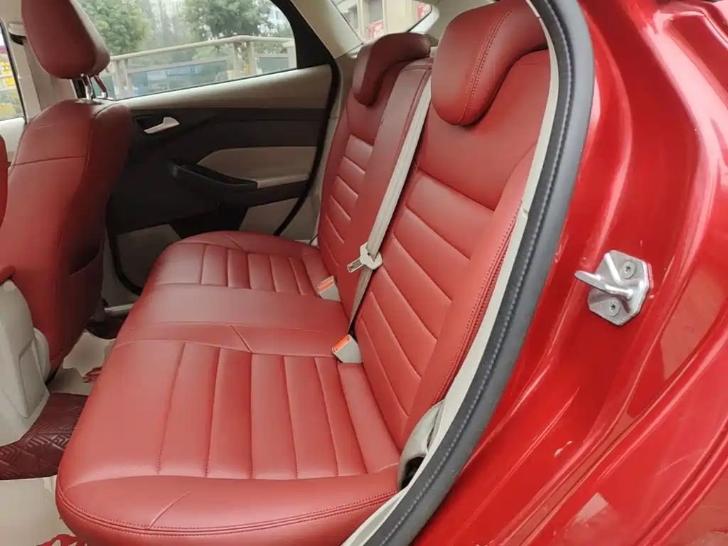 Ford Focus — миниатюра 17