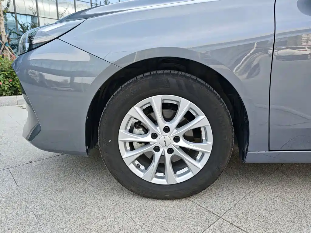 Roewe i5 — миниатюра 23