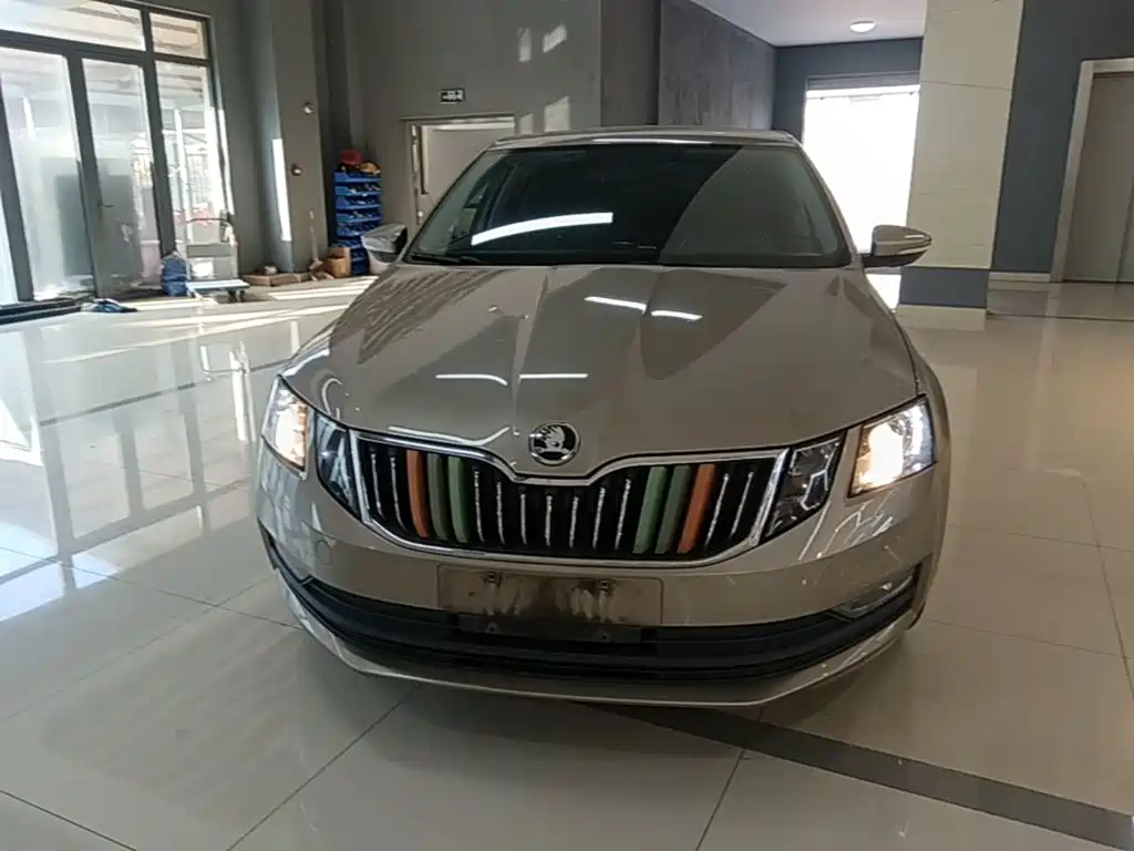 Skoda Octavia — миниатюра 3