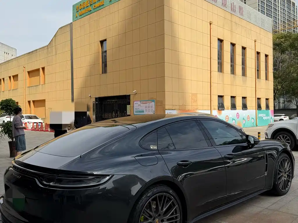 Porsche Panamera Hybrid — миниатюра 10