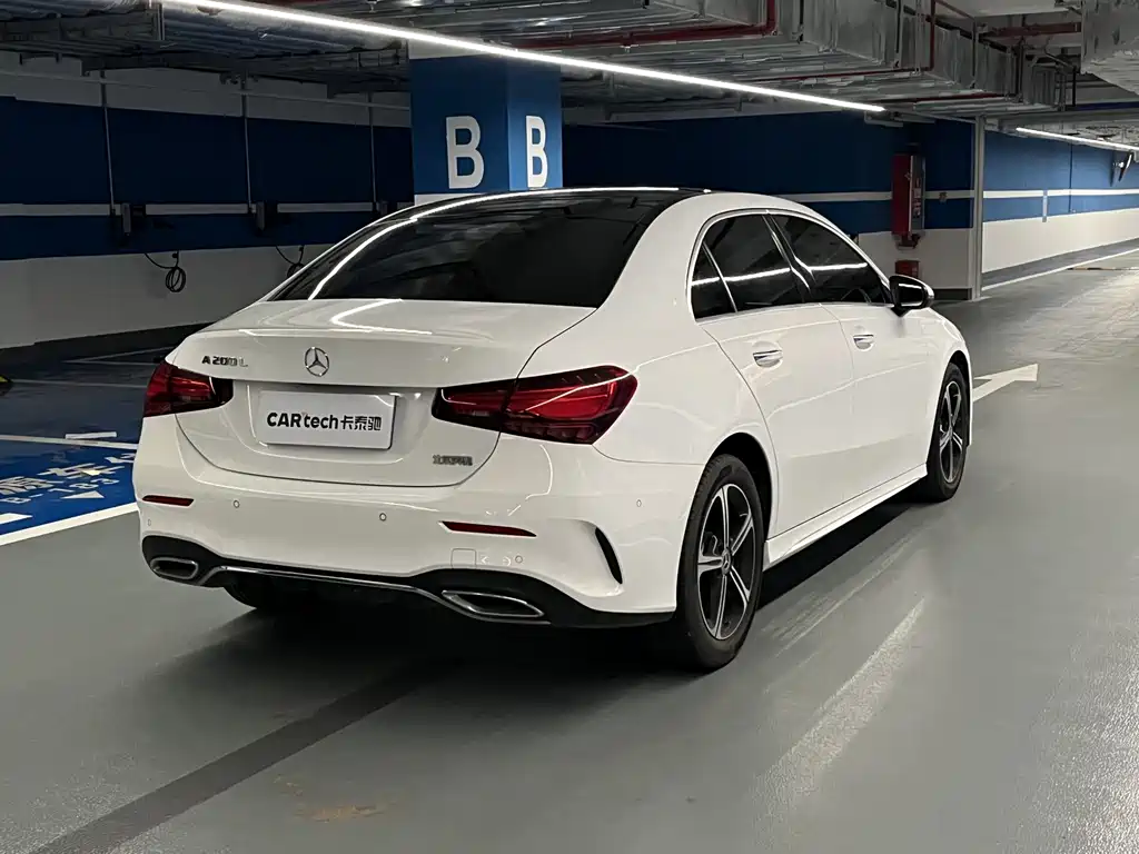 Mercedes-Benz A-Class — миниатюра 8